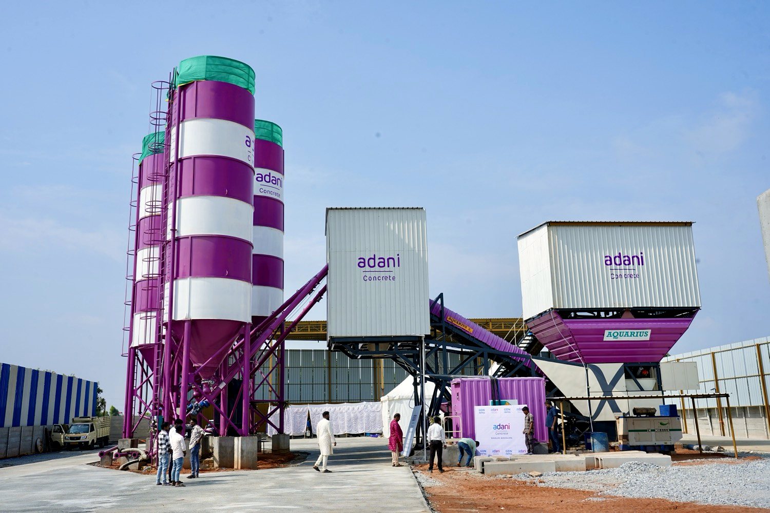 400 t cement silos and Aquarius twin-shaft mixer at the Bagalur RMC plant